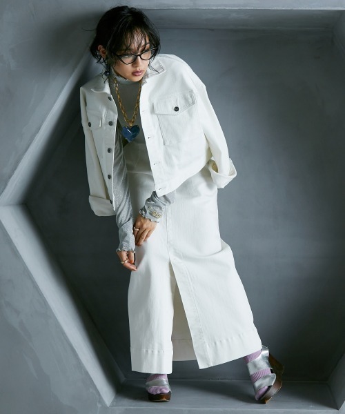 GEVS.（ジェイヴィス）の「＜大きいサイズ＞ ワイドシルエットショート丈デニムジャケット GEVS.（デニムジャケット・レディース・ブラック系/ホワイト系・L～LL/3L～4L/5L～6L）」の14枚目の写真