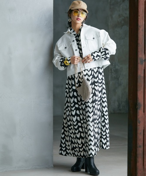 GEVS.（ジェイヴィス）の「＜大きいサイズ＞ ワイドシルエットショート丈デニムジャケット GEVS.（デニムジャケット・レディース・ブラック系/ホワイト系・L～LL/3L～4L/5L～6L）」の8枚目の写真