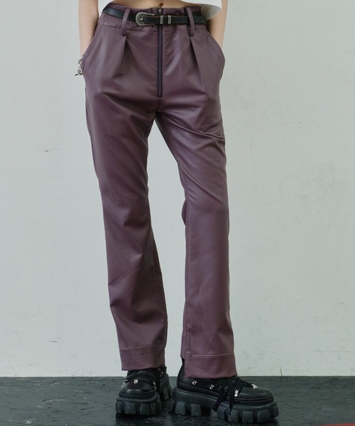 AIVER(アイバー)の「AIVER フェイクレザーセミフレアパンツ(その他パンツ・メンズ・ピンク系その他/ブラック・LARGE/MEDIUM/SMALL)」の17枚目の写真