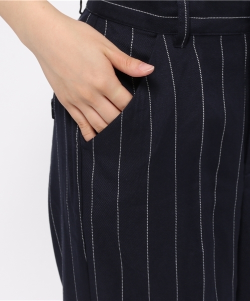 WEGO（ウィゴー）の「WEGO/センタープレスクロップドパンツ（その他パンツ・レディース・ブルー系その他/ホワイト系その他/グレー/ブラック・FREE）」の6枚目の写真