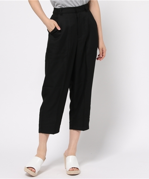 WEGO（ウィゴー）の「WEGO/センタープレスクロップドパンツ（その他パンツ・レディース・ブルー系その他/ホワイト系その他/グレー/ブラック・FREE）」の9枚目の写真