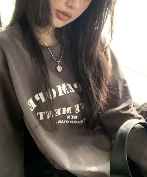 aimoha(アイモハ)の「ロゴプリント ルーズロングTシャツ(Tシャツ/カットソー・レディース・ダークグレー/ホワイト・FREE)」の14枚目の写真