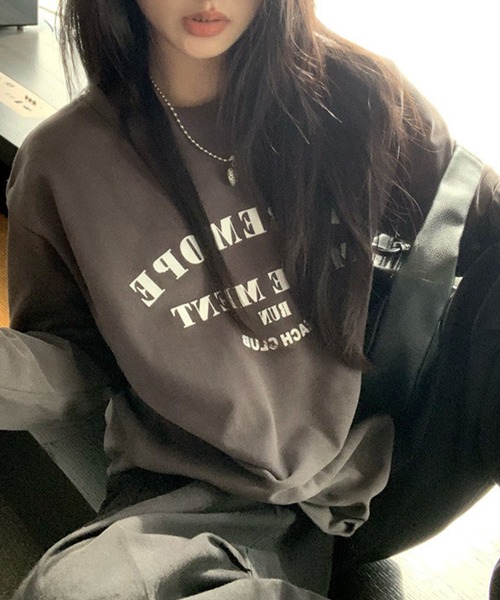 aimoha(アイモハ)の「ロゴプリント ルーズロングTシャツ(Tシャツ/カットソー・レディース・ダークグレー/ホワイト・FREE)」の15枚目の写真