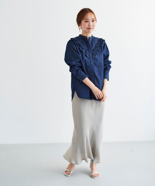 le.coeur blanc(ルクールブラン)の「ダブルフリルデニムブラウス(シャツ/ブラウス・レディース・ネイビー/ブルー・38)」の21枚目の写真