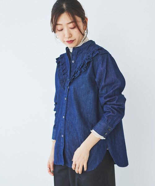 le.coeur blanc(ルクールブラン)の「ダブルフリルデニムブラウス(シャツ/ブラウス・レディース・ネイビー/ブルー・38)」の15枚目の写真