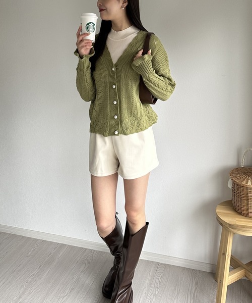 Silly（シリー）の「【あったか素材で秋冬に！】ツータックショートパンツ（その他パンツ・レディース・ホワイト/ブラック・SMALL/MEDIUM）」の11枚目の写真