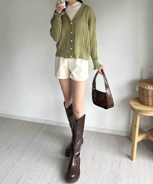 Silly（シリー）の「【あったか素材で秋冬に！】ツータックショートパンツ（その他パンツ・レディース・ホワイト/ブラック・SMALL/MEDIUM）」の6枚目の写真