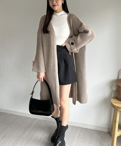 Silly（シリー）の「【あったか素材で秋冬に！】ツータックショートパンツ（その他パンツ・レディース・ホワイト/ブラック・SMALL/MEDIUM）」の9枚目の写真