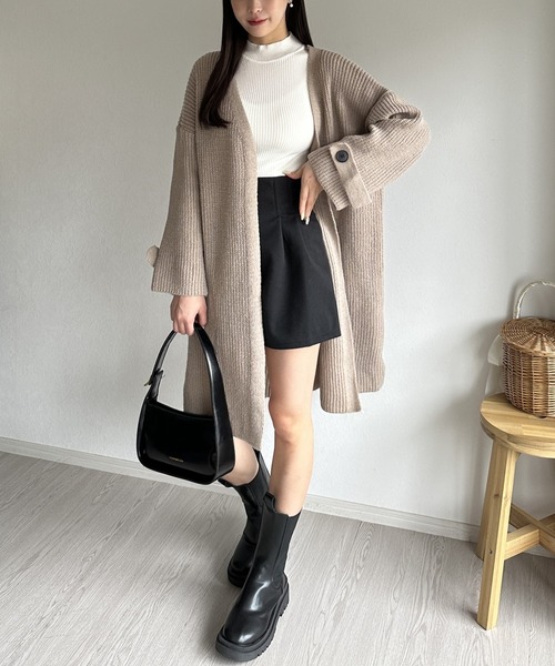 Silly（シリー）の「【あったか素材で秋冬に！】ツータックショートパンツ（その他パンツ・レディース・ホワイト/ブラック・SMALL/MEDIUM）」の7枚目の写真