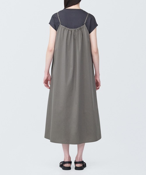 無印良品(ムジルシリョウヒン)の「婦人 シワになりにくい ブロードキャミソールワンピース(ワンピース・レディース・ネイビー系/グレー/ブラック・XS/XL/L/M/S)」の18枚目の写真