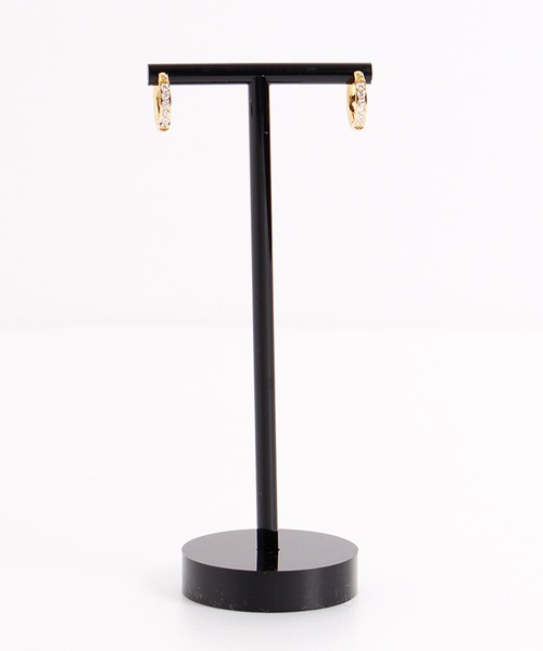 ALWAYS GOOD TIME(オルウェイズグッドタイム)の「【金属アレルギー対応】 ジルコンラインピアス/サージカルステンレス/316L(ピアス(両耳用)・レディース・ゴールド系1/シルバー系1/シルバー系2/ゴールド系2/ゴールド系3/シルバー系3・FREE)」の8枚目の写真