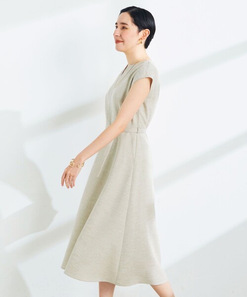 NOLLEY’S Sophi(ノーリーズソフィ)の「麻調合繊ベルト付きフレアワンピース(ワンピース・レディース・チャコールグレー/オレンジ/ベージュ・38/36)」の14枚目の写真