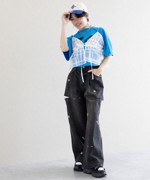 RAGEBLUE(レイジブルー)の「2size展開/フラワー刺繍アソートダメージタックワイドデニム(デニムパンツ・レディース・ブルー系1/ブルー系2/ブラック/ブルー/その他19・SMALL/MEDIUM)」の7枚目の写真