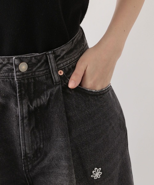 RAGEBLUE(レイジブルー)の「2size展開/フラワー刺繍アソートダメージタックワイドデニム(デニムパンツ・レディース・ブルー系1/ブルー系2/ブラック/ブルー/その他19・SMALL/MEDIUM)」の20枚目の写真