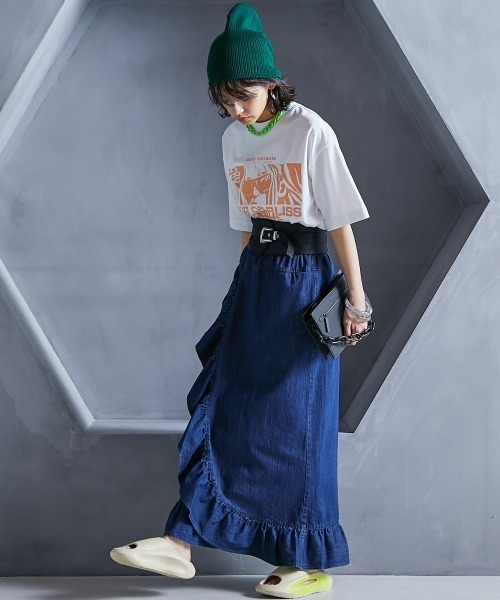 GEVS.(ジェイヴィス)の「<大きいサイズ> 綿100%グラフィックプリントTシャツ GEVS.(Tシャツ/カットソー・レディース・ブラック/オフホワイト・LL/L/5L/4L/3L)」の18枚目の写真