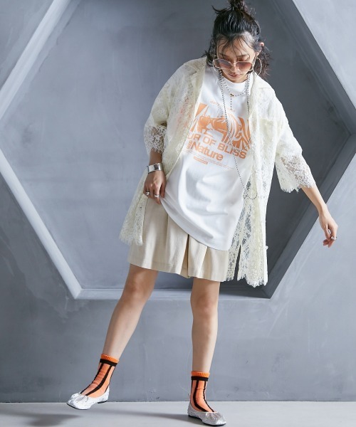 GEVS.(ジェイヴィス)の「<大きいサイズ> 綿100%グラフィックプリントTシャツ GEVS.(Tシャツ/カットソー・レディース・ブラック/オフホワイト・LL/L/5L/4L/3L)」の4枚目の写真