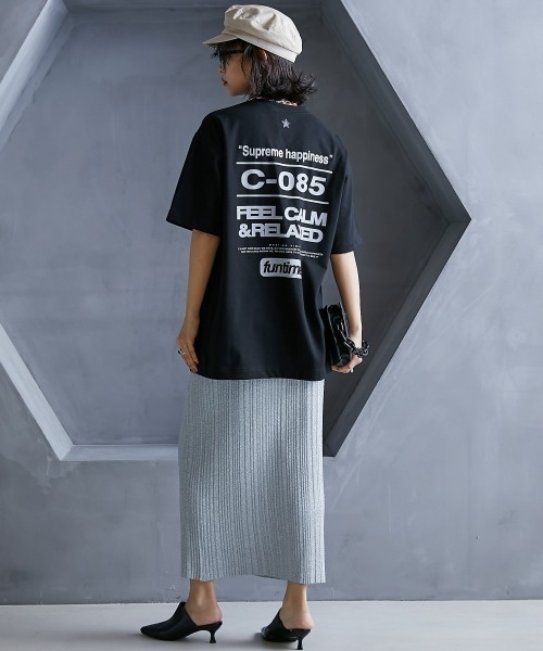 GEVS.(ジェイヴィス)の「<大きいサイズ> 綿100%グラフィックプリントTシャツ GEVS.(Tシャツ/カットソー・レディース・ブラック/オフホワイト・LL/L/5L/4L/3L)」の15枚目の写真