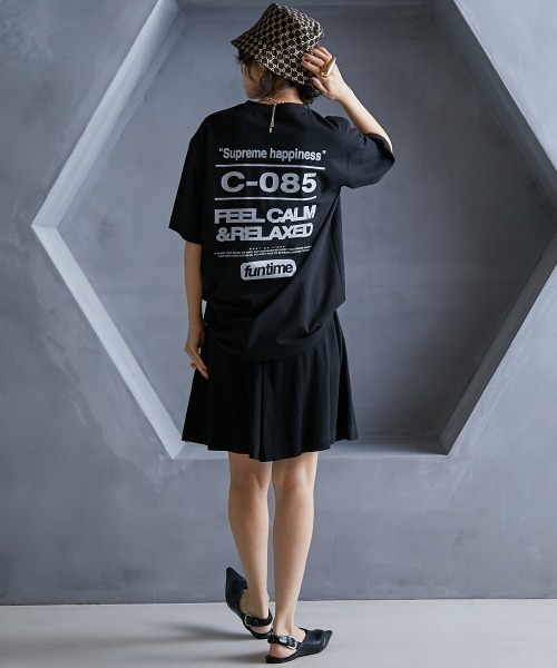 GEVS.(ジェイヴィス)の「<大きいサイズ> 綿100%グラフィックプリントTシャツ GEVS.(Tシャツ/カットソー・レディース・ブラック/オフホワイト・LL/L/5L/4L/3L)」の12枚目の写真