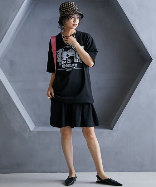 GEVS.(ジェイヴィス)の「<大きいサイズ> 綿100%グラフィックプリントTシャツ GEVS.(Tシャツ/カットソー・レディース・ブラック/オフホワイト・LL/L/5L/4L/3L)」の9枚目の写真