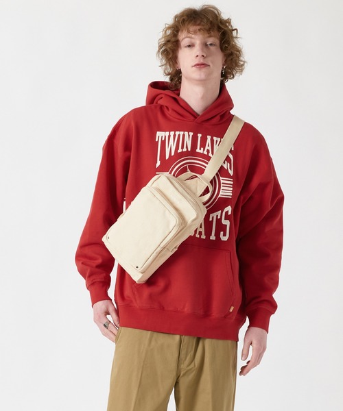 Levi's（リーバイス）の「Levi's/リーバイス ジップスリング バッグ ホワイト（ボディバッグ/ウエストポーチ・メンズ・ホワイト・OS）」の9枚目の写真