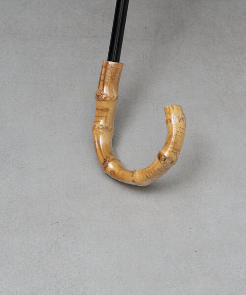 BIRTHDAY BAR（バースデイバー）の「IN FULL BLOOM　バンブーハンドルアンブレラ（長傘・レディース・ベージュ/ブルー・0）」の12枚目の写真