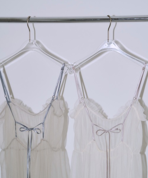 Auntie Rosa(アンティローザ)の「再入荷【_chunpi】バックロングリボンのシアーチュールワンピース(ワンピース・レディース・ブルーグレー/オフホワイト・FREE)」の9枚目の写真