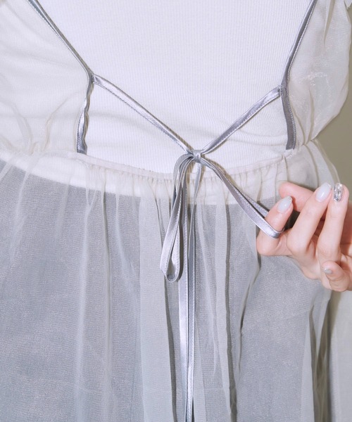 Auntie Rosa(アンティローザ)の「再入荷【_chunpi】バックロングリボンのシアーチュールワンピース(ワンピース・レディース・ブルーグレー/オフホワイト・FREE)」の8枚目の写真