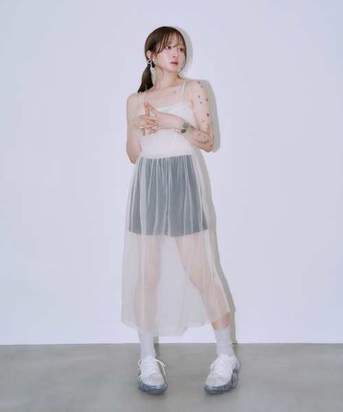 Auntie Rosa(アンティローザ)の「再入荷【_chunpi】バックロングリボンのシアーチュールワンピース(ワンピース・レディース・ブルーグレー/オフホワイト・FREE)」の12枚目の写真