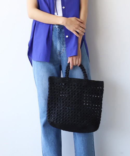 MICA&DEAL（マイカ＆ディール）の「【AFRICANSQUARE】ラフィアかぎ編みバッグ（ハンドバッグ・レディース・ブラック・FREE）」の17枚目の写真