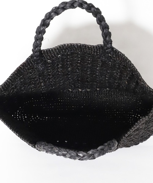 MICA&DEAL（マイカ＆ディール）の「【AFRICANSQUARE】ラフィアかぎ編みバッグ（ハンドバッグ・レディース・ブラック・FREE）」の3枚目の写真