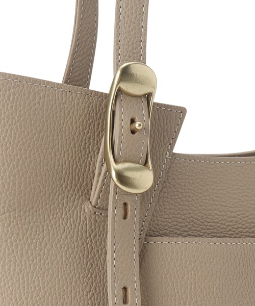 TOFF&LOADSTONE（トフアンドロードストーン）の「Wrap tote light shrink（ラップトート ライトシュリンク）L（トートバッグ・レディース・サンドベージュ/グレー系その他6/ブラウン系その他2/ホワイト系/ブラック/チャコールグレー・00）」の15枚目の写真