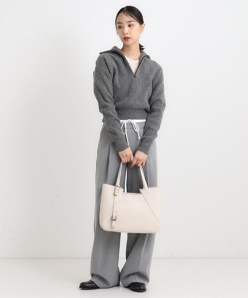 TOFF&LOADSTONE(トフアンドロードストーン)の「ラップトート ライトシュリンク(L)(トートバッグ・レディース・サンドベージュ/グレー系その他6/ブラウン系その他2/ホワイト系/ブラック/チャコールグレー・00)」の10枚目の写真