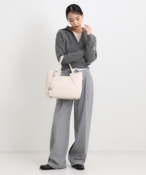 TOFF&LOADSTONE(トフアンドロードストーン)の「ラップトート ライトシュリンク(L)(トートバッグ・レディース・サンドベージュ/グレー系その他6/ブラウン系その他2/ホワイト系/ブラック/チャコールグレー・00)」の8枚目の写真