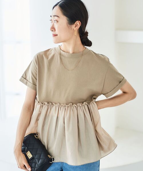 le.coeur blanc(ルクールブラン)の「コットンローンコンビカットプルオーバー(Tシャツ/カットソー・レディース・ベージュ/ブラック・38)」の4枚目の写真