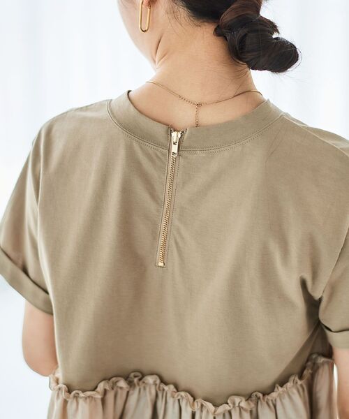 le.coeur blanc(ルクールブラン)の「コットンローンコンビカットプルオーバー(Tシャツ/カットソー・レディース・ベージュ/ブラック・38)」の10枚目の写真