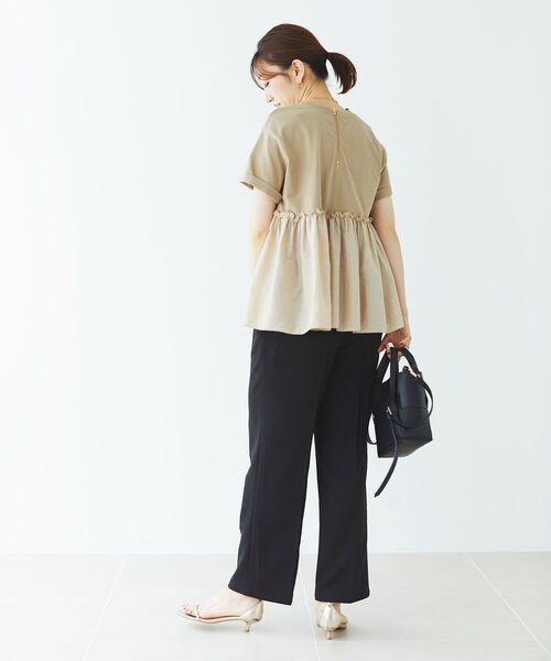 le.coeur blanc(ルクールブラン)の「コットンローンコンビカットプルオーバー(Tシャツ/カットソー・レディース・ベージュ/ブラック・38)」の21枚目の写真