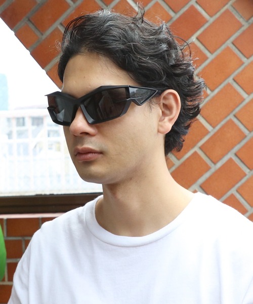 ８(eight)（エイト）の「シャープサングラス（サングラス・メンズ・オレンジ/グリーン/レッド/ブラック/グレー系その他/その他/ブラック系その他/グレー/クリア/ピンク・FREE）」の14枚目の写真