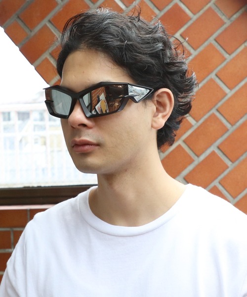 ８(eight)（エイト）の「シャープサングラス（サングラス・メンズ・オレンジ/グリーン/レッド/ブラック/グレー系その他/その他/ブラック系その他/グレー/クリア/ピンク・FREE）」の16枚目の写真