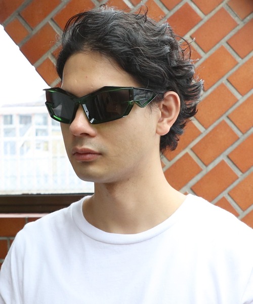 ８(eight)（エイト）の「シャープサングラス（サングラス・メンズ・オレンジ/グリーン/レッド/ブラック/グレー系その他/その他/ブラック系その他/グレー/クリア/ピンク・FREE）」の22枚目の写真