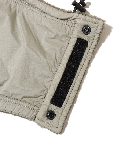 THE NORTH FACE(ザノースフェイス)の「THE NORTH FACE Reversible Neck Gaiter / ザ・ノース・フェイス リバーシブル ネック ゲイター(ネックウォーマー/スヌード・メンズ・ネイビー/ブラック/グレー/ブルー・FREE)」の17枚目の写真