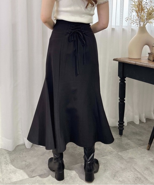 INGNI(イング)の「バックレースアップマーメイドスカート/A(スカート・レディース・ブラック系その他3/ブラウン/ボルドー/ブラック/ライトベージュ/サックスブルー/チャコールグレー/ブラウン系その他2/ピンク/その他11/その他7・FREE/L)」の17枚目の写真