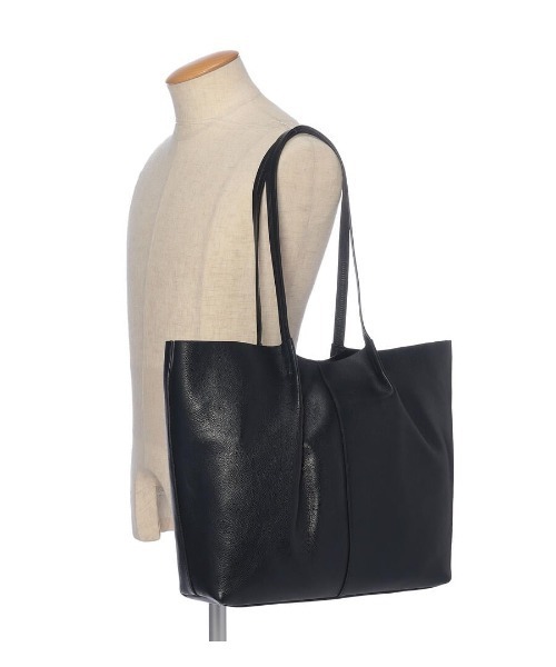 IL BISONTE（イルビゾンテ）の「IL BISONTE / TOTE BAG / 2024 AUTUMN WINTER（トートバッグ・レディース・ダークブラウン/ネイビー/グレー/ブラック/ライトブラウン・FREE）」の13枚目の写真