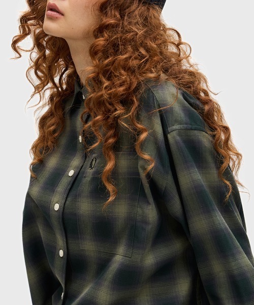 FRED PERRY（フレッドペリー）の「Brushed Check Shirt（シャツ/ブラウス・レディース・ベージュ/モスグリーン・8/10）」の19枚目の写真