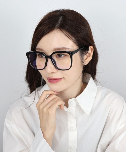 CEMONEMO（セモネモ）の「【UVカット】 ウェリントン ビッグフレーム メガネ（メガネ・レディース・クリア/ブラック・FREE）」の7枚目の写真