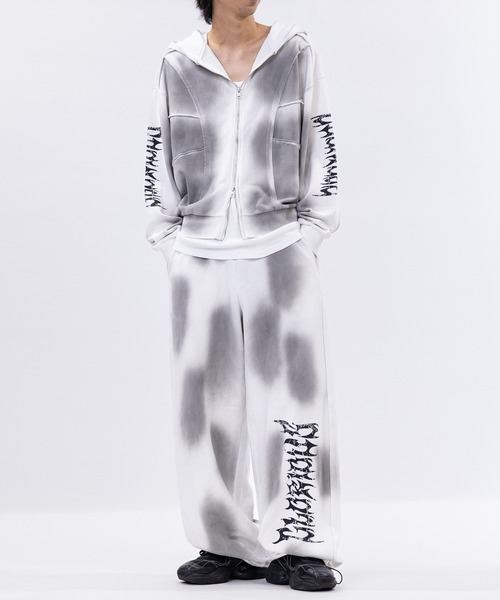 13】グランジデザイン アイレットホール/アップリケ フルジップ