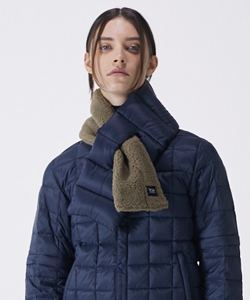 TAION（タイオン）の「【TAION(タイオン)】〈グッズ〉マウンテン アシンメトリー ダウン×ボア マフラー（マフラー・メンズ・ネイビー系1/ベージュ系その他2/ブラック×ベージュ/ブラック×ブラック/レッド系その他3/オリーブ系/パープル系その他2/オリーブ系2/ネイビー系2/ネイビー系4/グリーン系その他4/ライトグレー系3/ブラウン系その他4/ライトグレー系/グレー系その他3/ブラウン系その他7/ネイビー系5・ONESIZE）」の13枚目の写真