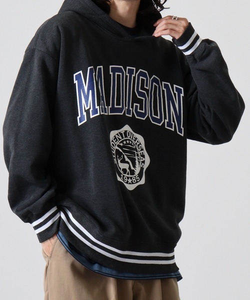 FUNALIVE(ファンアライブ)の「Logo print line rib sweat hoodie / ロゴプリント ラインリブ 裏起毛プルオーバーパーカー unisex(パーカー・メンズ・ダークグリーン/ヘザーチャコール/杢グレー/グレー系その他2/グリーン系その他/ベージュ/ネイビー/チャコール/グリーン系その他2/グレー系その他3/ベージュ系その他/ネイビー系1/グレー系その他/グレイッシュベージュ/チャコールグレー/ブラック系その他・XL/M/L)」の5枚目の写真