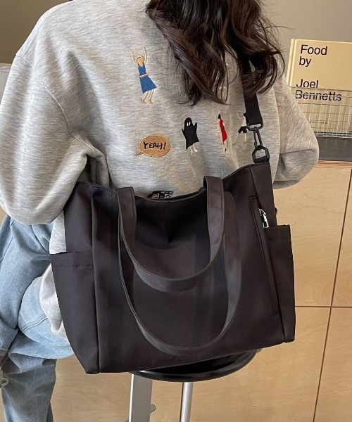 CALIFORNIA OUTFITTERS（カリフォルニア アウトフィッターズ）の「3-9B9 サイドポケット付き トートバッグ A4サイズ 2WAY（トートバッグ・レディース・ブラック・ONESIZE）」の5枚目の写真