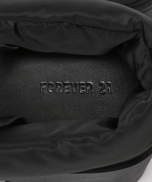 FOREVER 21（フォーエバー トゥエンティーワン）の「【2024FW】パファーリボンローファー（ローファー・レディース・シルバー/ブラック系その他/ブラック・SMALL/MEDIUM/LARGE）」の12枚目の写真