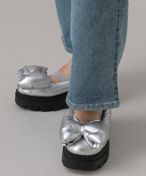 FOREVER 21（フォーエバー トゥエンティーワン）の「【2024FW】パファーリボンローファー（ローファー・レディース・シルバー/ブラック系その他/ブラック・SMALL/MEDIUM/LARGE）」の21枚目の写真